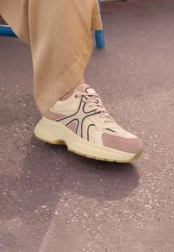 MEXX Sneaker Loyce Beige/Roze 13 MEXX Sneaker Loyce Beige/Roze -Style Verkoop 1800x2600 mxk040501w 2002