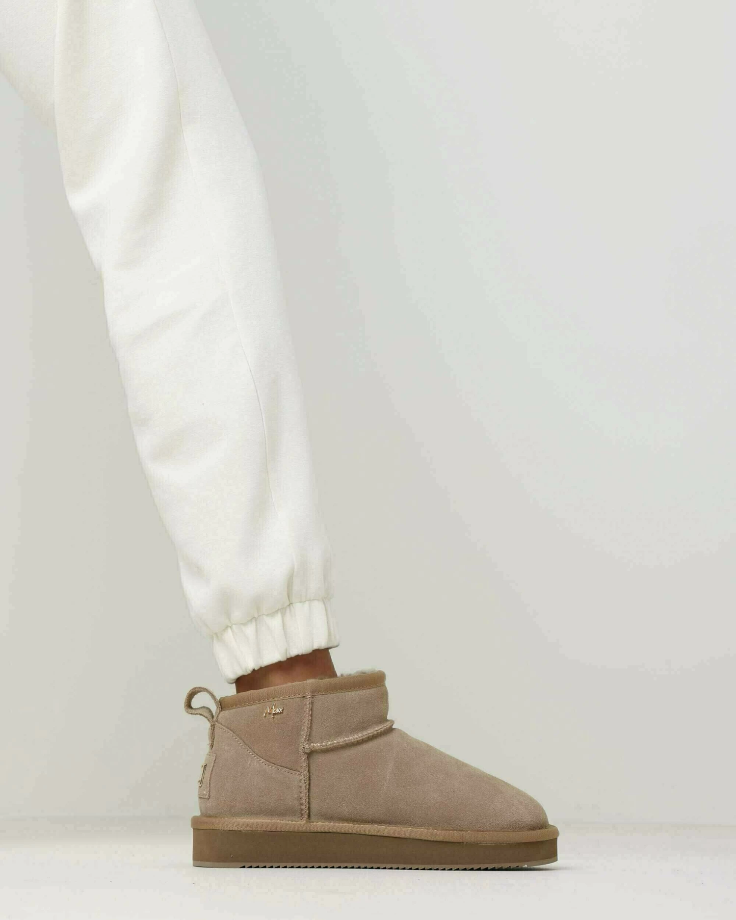 MEXX Pantoffel Kimo Taupe 4 MEXX Pantoffel Kimo Taupe - Afbeelding 2